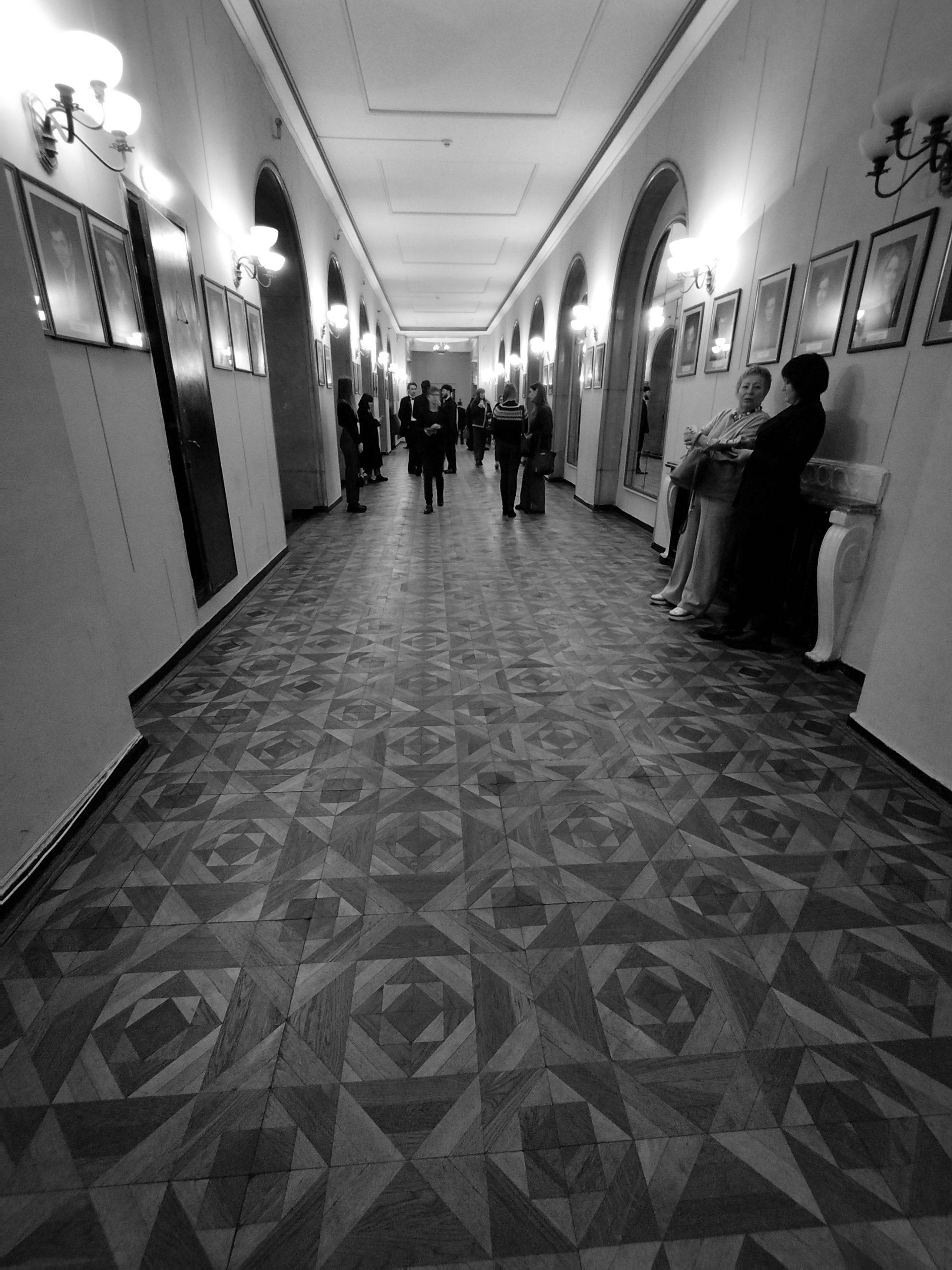 в театрі 10.jpg