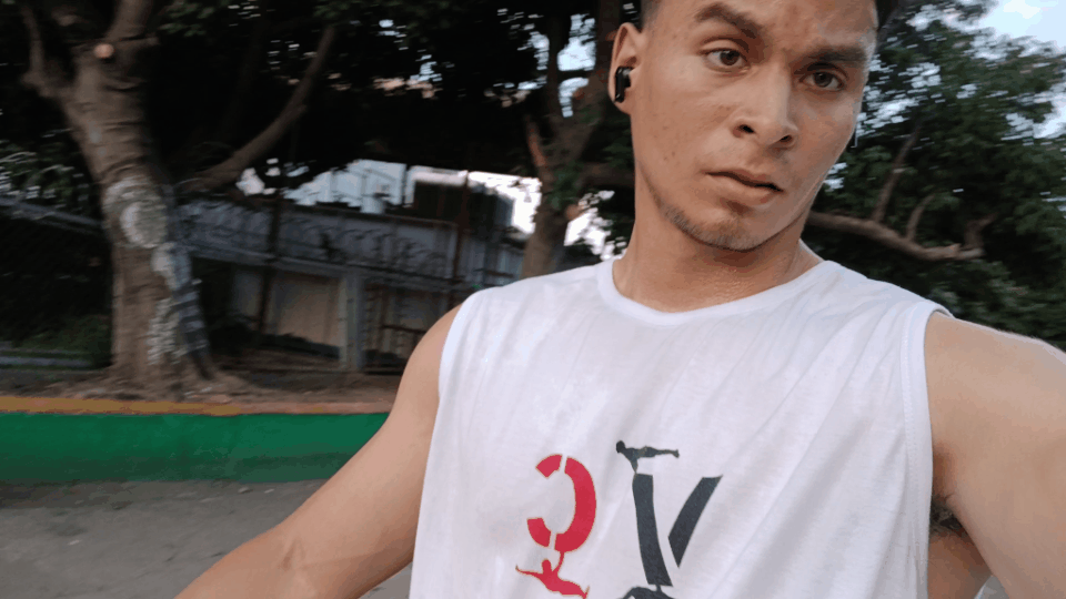 1000571812.gif